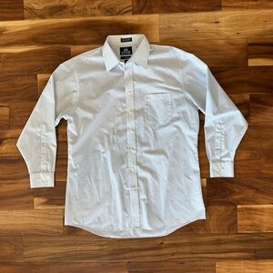 Stafford Wrinkle Free Fitted White with Blue Stripes Dress Shirt Size 17.5 34-35